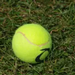 Kan jeg spille strandtennis alene?