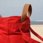 Pak den perfekte strandtaske - 7 ting du skal huske at have med på stranden