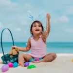 Sjov dag på stranden med børnene - 4 ting til dem du skal have med i strandtasken